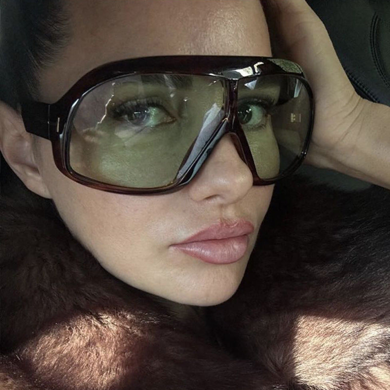 Conjoined Large Frame Sunglasses
