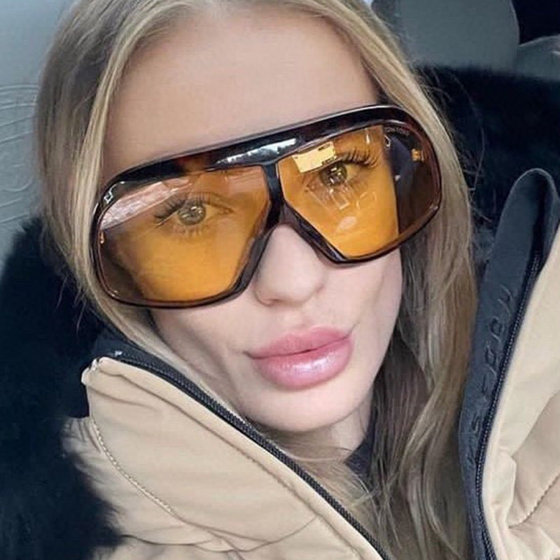 Conjoined Large Frame Sunglasses